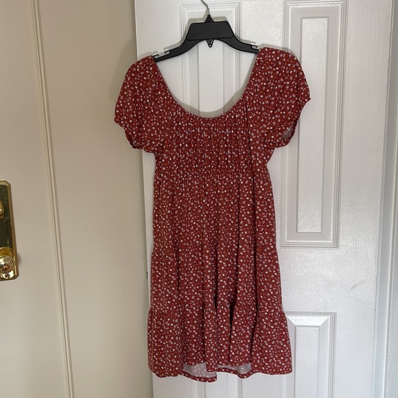 Off the Shoulder Floral Dress - Picture 3 of 3